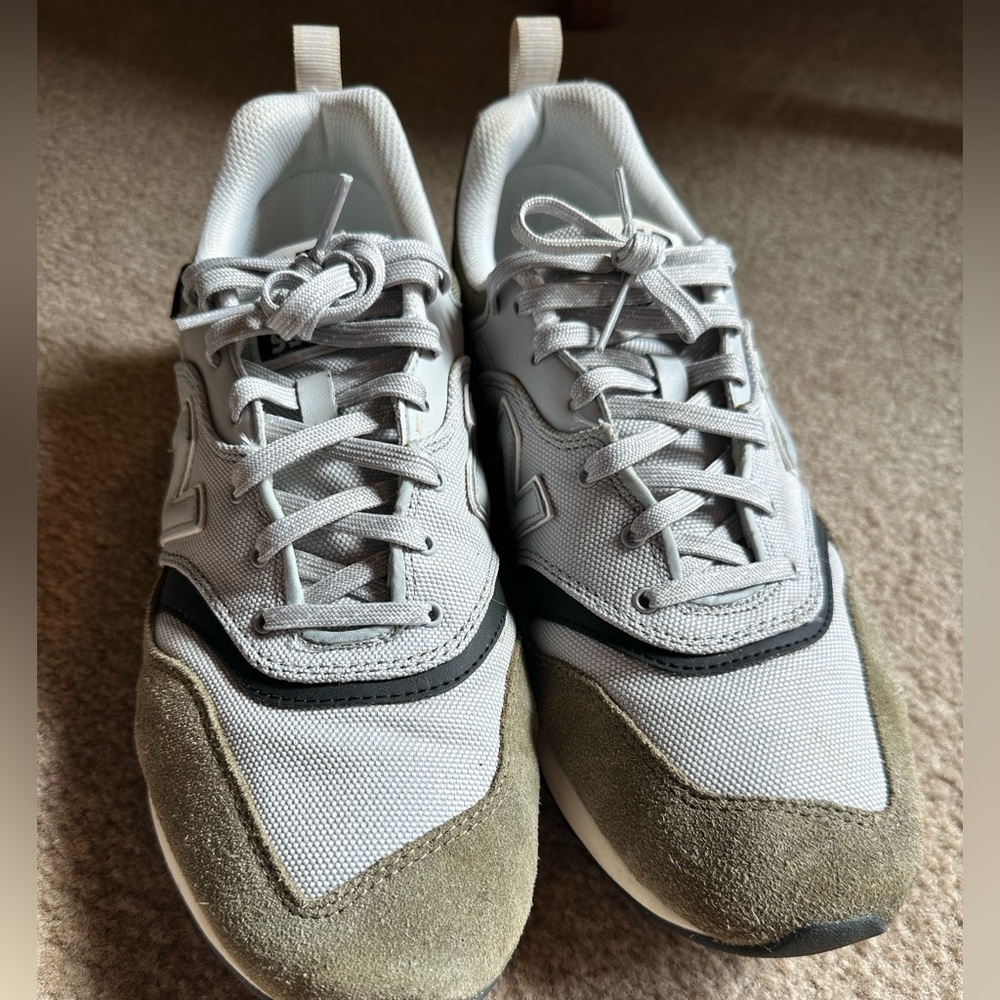 New Balance 997H Athletic Shoe
